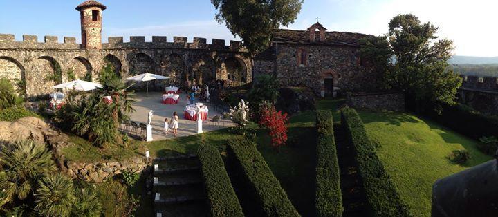 Castello Di Pavone Hotel Pavone Canavese Kültér fotó