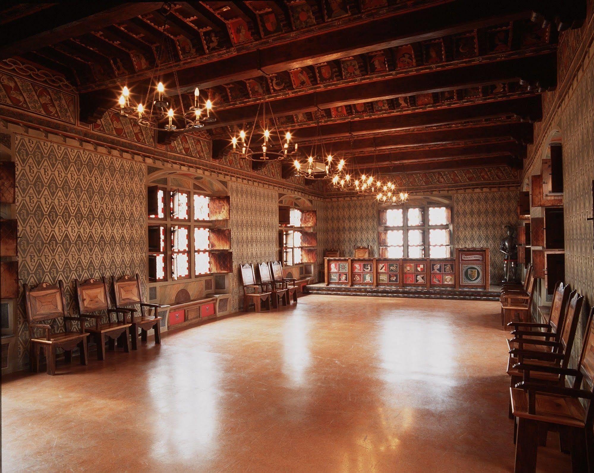 Castello Di Pavone Hotel Pavone Canavese Kültér fotó
