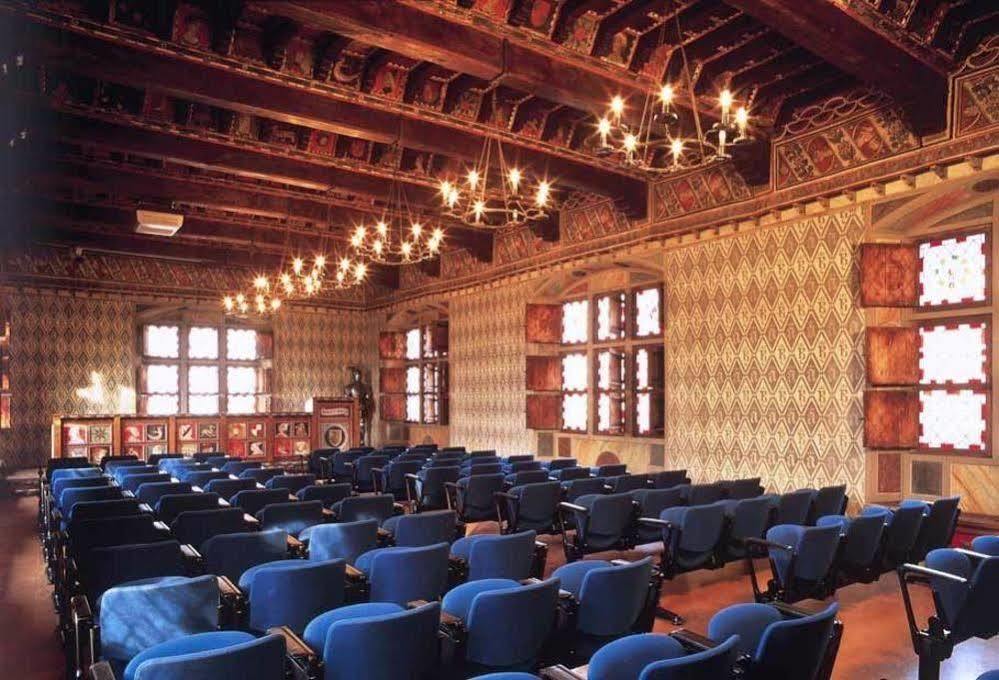 Castello Di Pavone Hotel Pavone Canavese Kültér fotó