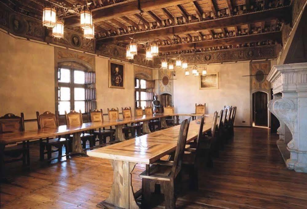 Castello Di Pavone Hotel Pavone Canavese Kültér fotó