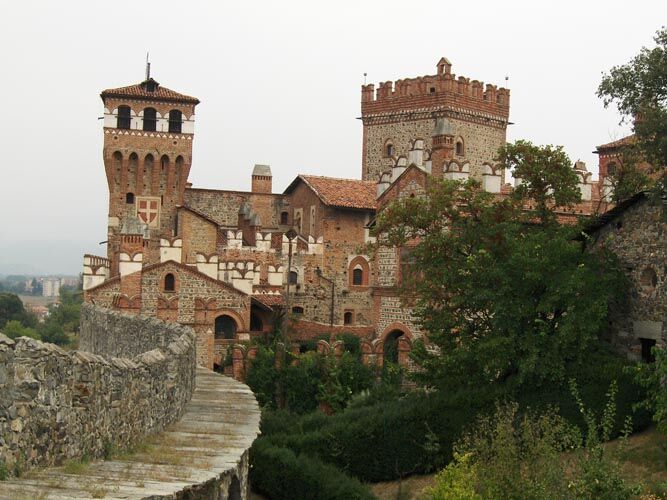 Castello Di Pavone Hotel Pavone Canavese Kültér fotó
